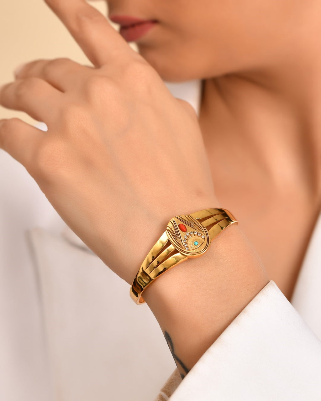 Tejas Cuff
