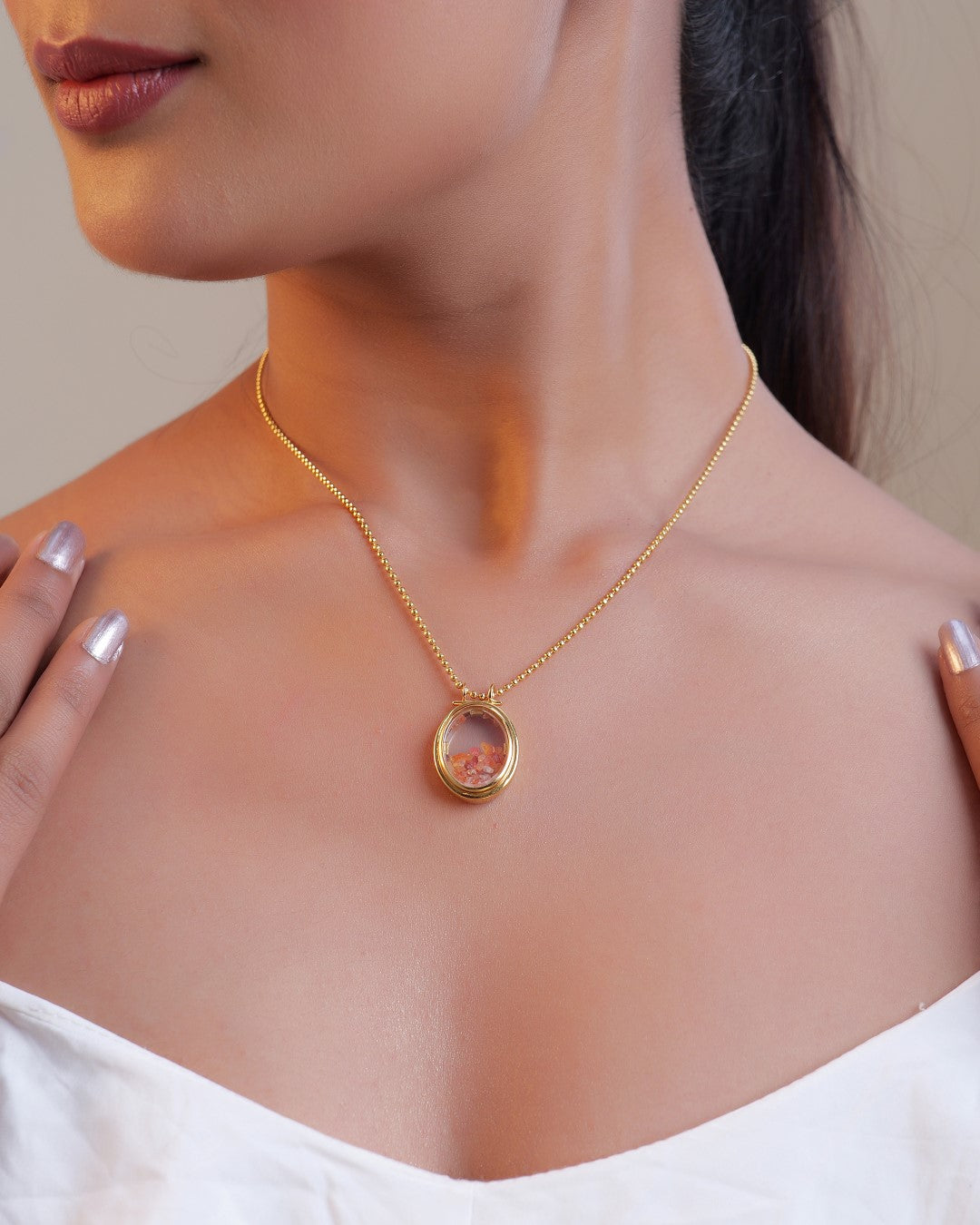 Locked Aura Carnelian Necklace